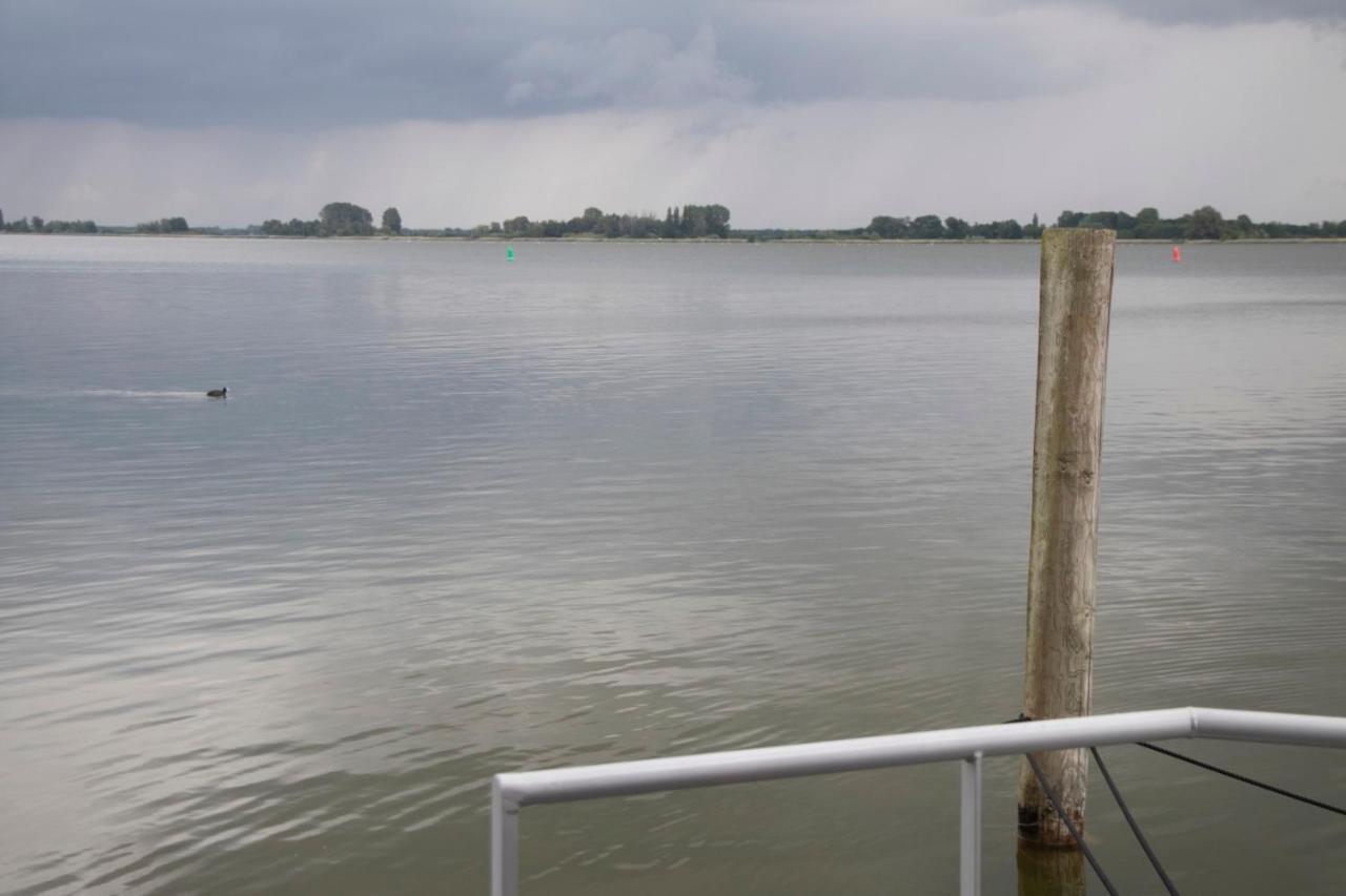 Houseboat Uitzicht Over Veluwemeer, Natuurlokatie, Prachtige Vergezichten Biddinghuizen Extérieur photo